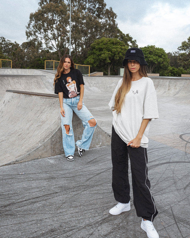 NOBARA - Oversized T-Shirt