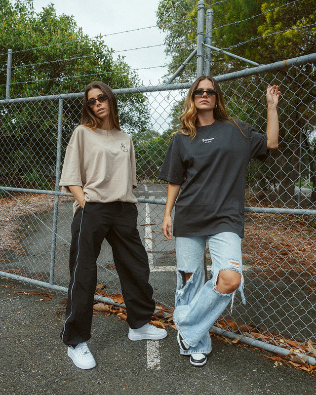 MAKI ZENIN - Oversized T-Shirt