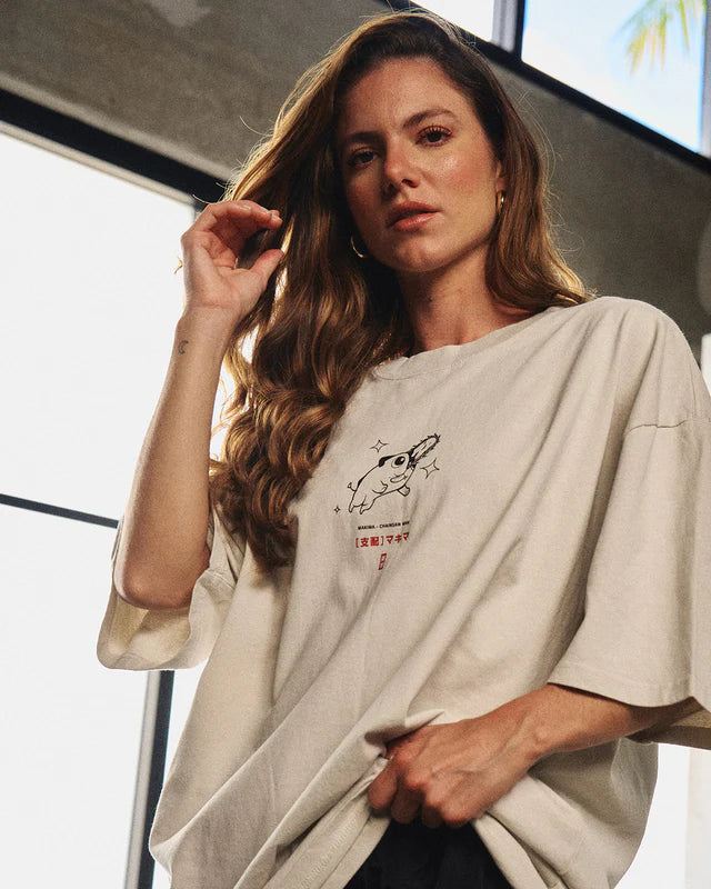 Makima (Drinks) - Oversized T-Shirt