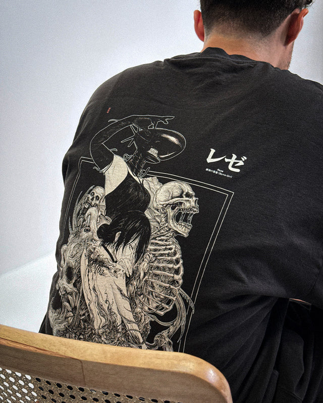 Reze (Weapon) - Oversized T-Shirt