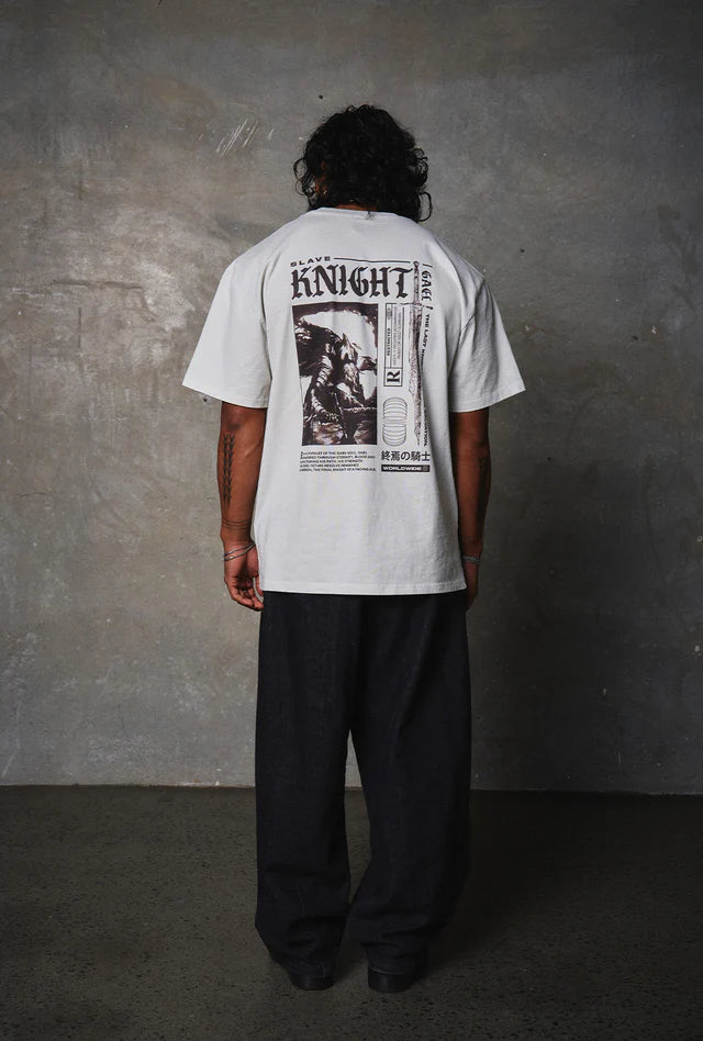 Slave Knight Gael - Oversized T-Shirt