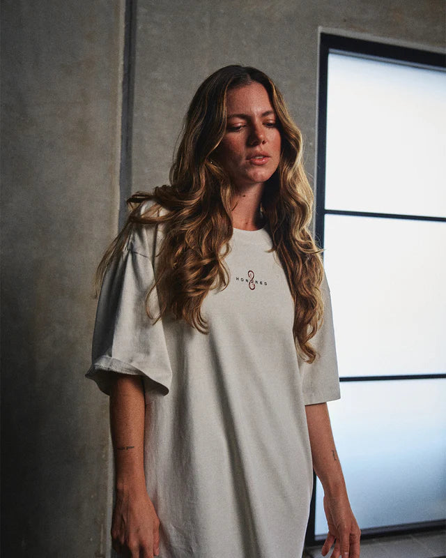 Gojo Honored One - Oversized T-Shirt