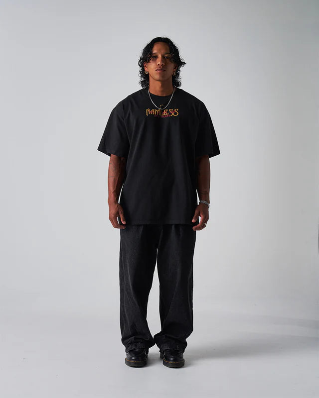 Nameless King - Oversized T-Shirt
