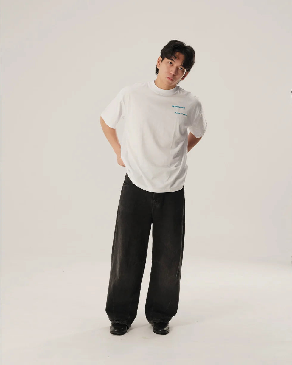 A Field of Flowers - Oversized T-Shirt