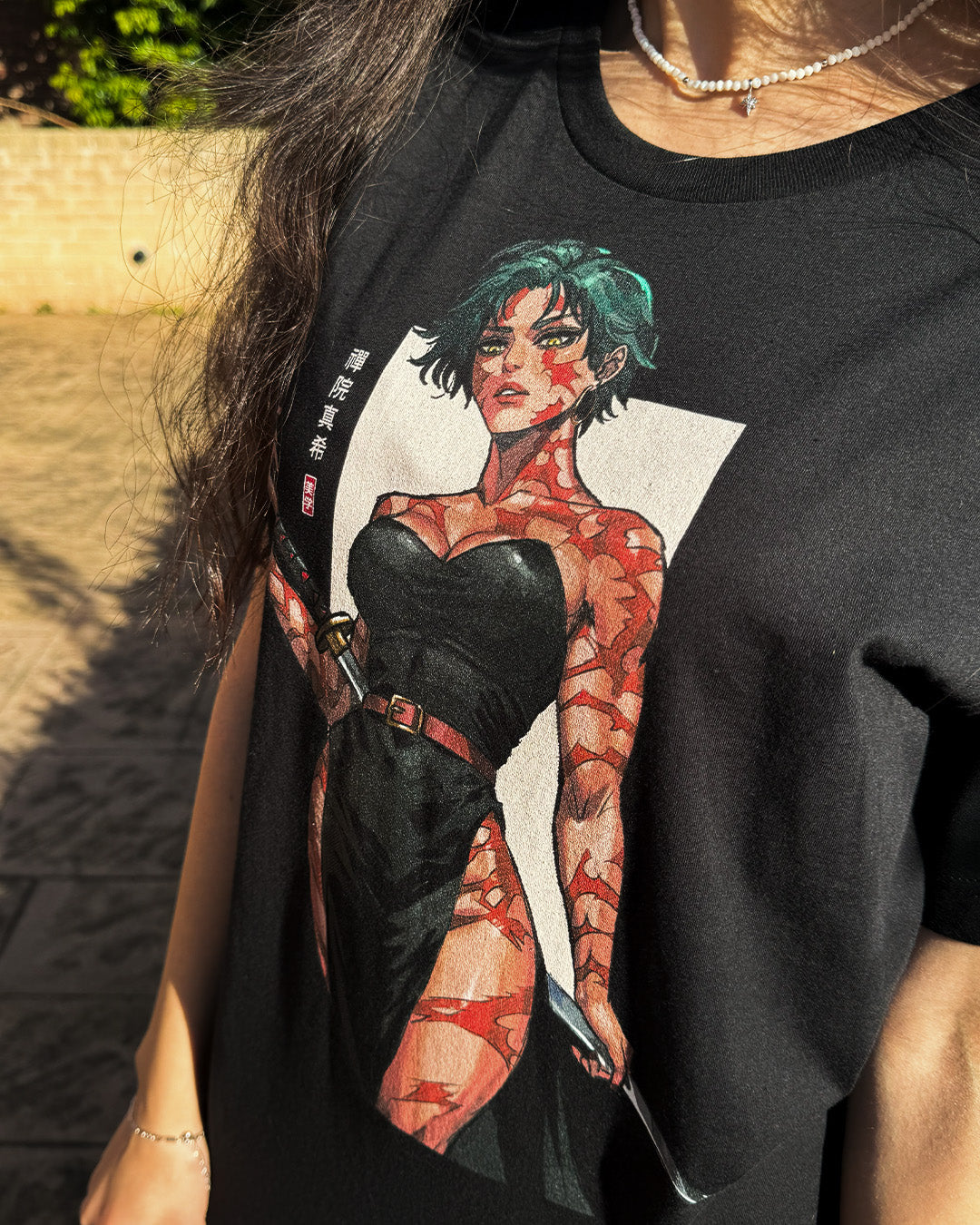 MAKI ZENIN - Regular Fit T-Shirt