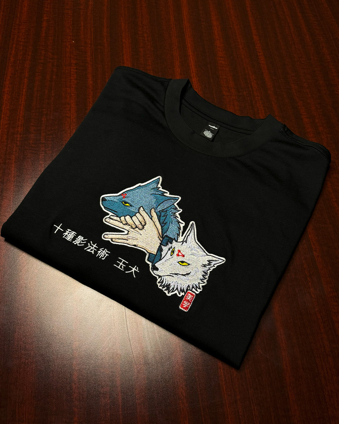 Megumi WOLVES (Embroidery) - Oversize T-Shirt